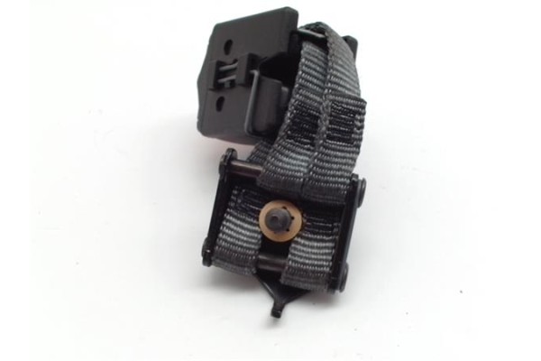 Recambio de enganche cinturon para renault clio ii (xbo) 1.4 75cv referencia OEM IAM 03310228  