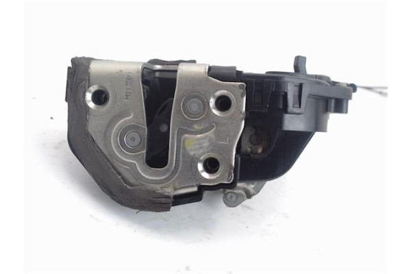 Recambio de cierre electromagnetico trasero izquierdo para toyota prius (nhw20) híbrido basis referencia OEM IAM 6906047041  