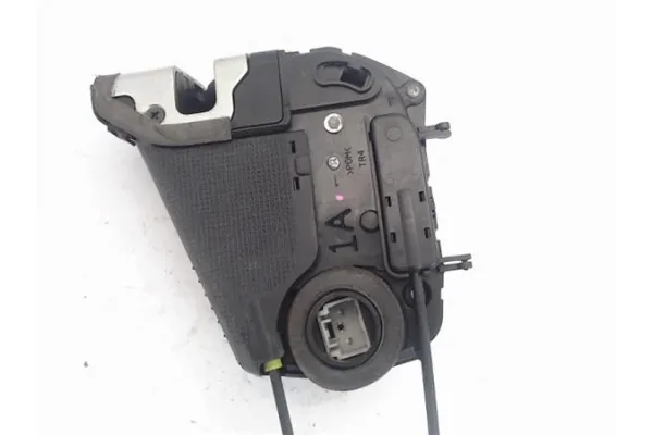 Recambio de cierre electromagnetico trasero derecho para toyota prius (nhw20) híbrido basis referencia OEM IAM 6905047041  