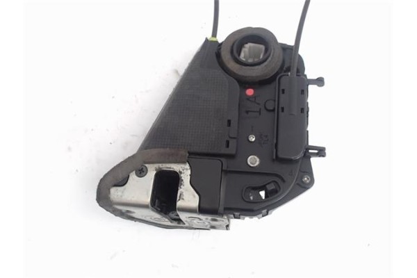 Recambio de cierre electromagnetico trasero izquierdo para toyota prius (nhw20) híbrido basis referencia OEM IAM 6906047041  