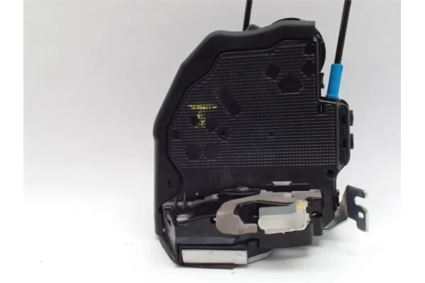 Recambio de cierre electromagnetico trasero derecho para toyota c-hr (x10) 2.0 hibrido referencia OEM IAM 90130061 Recambio de cierre electromagnetico trasero derecho para toyota c-hr (x10) 2.0 hibrido referencia OEM IAM 90130061