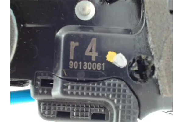 Recambio de cierre electromagnetico trasero derecho para toyota c-hr (x10) 2.0 hibrido referencia OEM IAM 90130061  