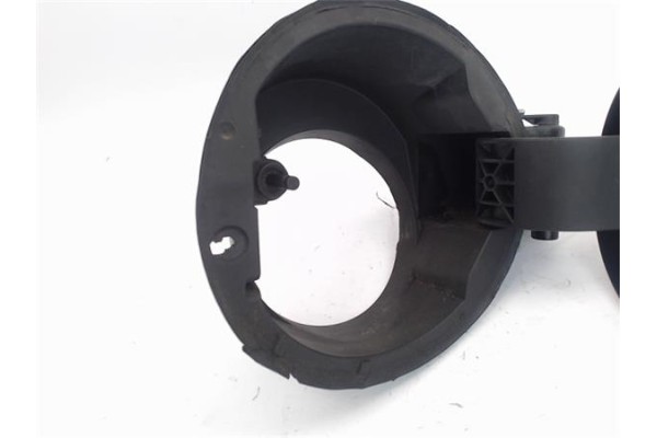 Recambio de tapa exterior combustible para audi a3 (8p1) 2.0 tdi 16v referencia OEM IAM 8P0010502  