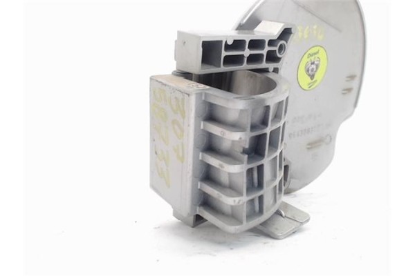 Recambio de tapa exterior combustible para peugeot 307 break / sw (s1) 2.0 hdi 90 referencia OEM IAM 9643083777  