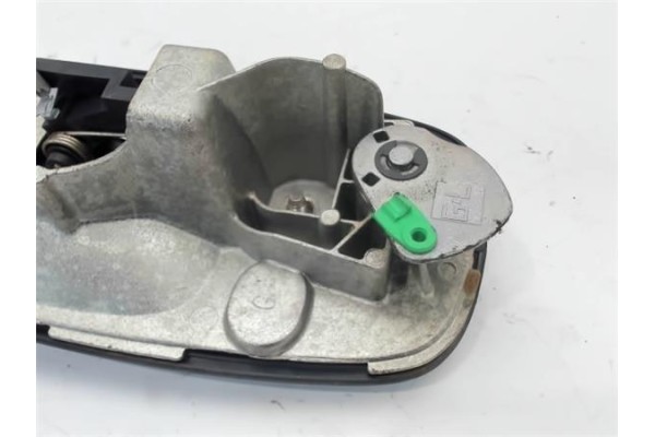 Recambio de maneta exterior delantero izquierda para opel vivaro 1.9 dti referencia OEM IAM 4414502 767774 4414503 , OPEL | 8200
