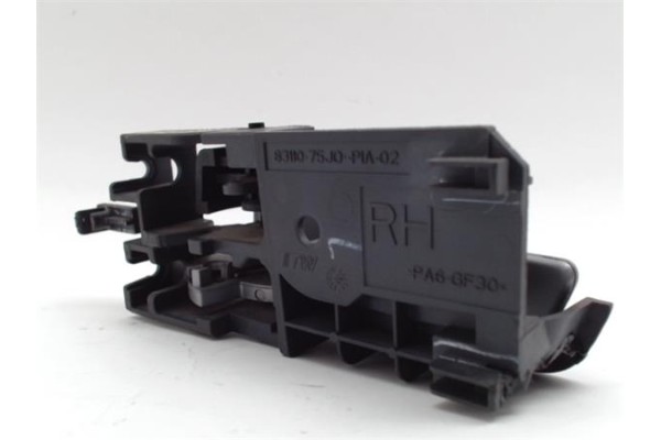 Recambio de manilla int. puerta trasero derecha para suzuki alto (amf310) 1.0 referencia OEM IAM 8311075J0  