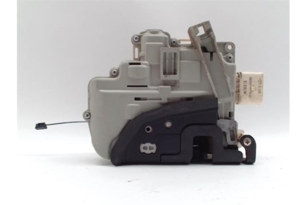 Recambio de cierre electromagnetico delantero izquierdo para seat altea xl (5p5) 1.6 tdi referencia OEM IAM 1P1837015  1P1837015