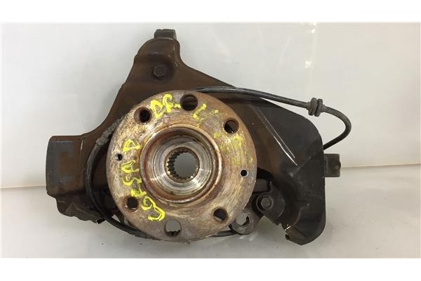 Recambio de mangueta delantero derecha para opel corsa d 1.2 referencia OEM IAM 55703153 55703155 