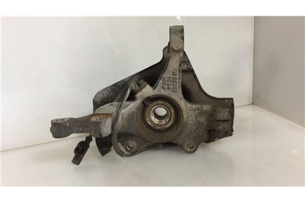 Recambio de mangueta delantero derecha para opel corsa d 1.2 referencia OEM IAM 55703153 55703155 