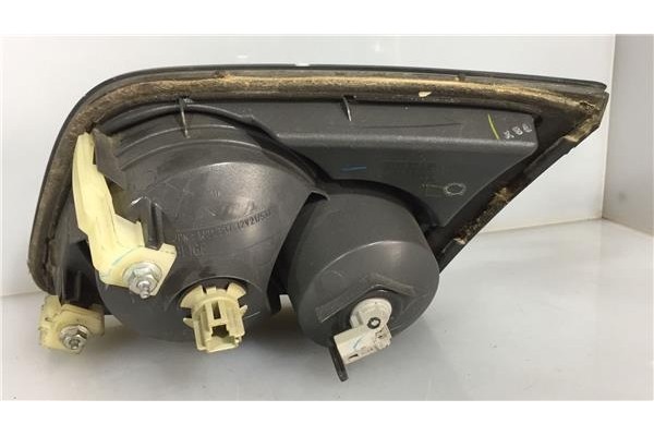 Recambio de piloto interior izquierdo para mazda 6 berlina (gg)(2002) 2.0 di referencia OEM IAM   