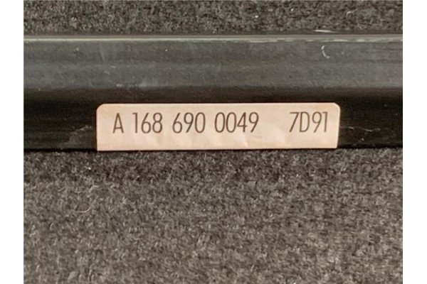 Recambio de bandeja trasero para mercedes clase a 140 referencia OEM IAM A1686900049  