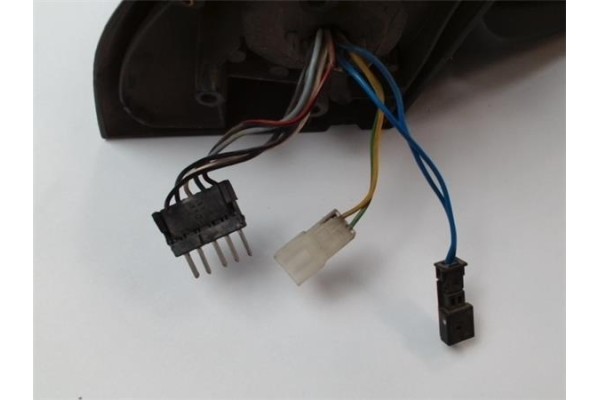 Recambio de retrovisor electrico derecho para mercedes-benz clase a (bm 168) referencia OEM IAM A16881004645375 A1708201821 