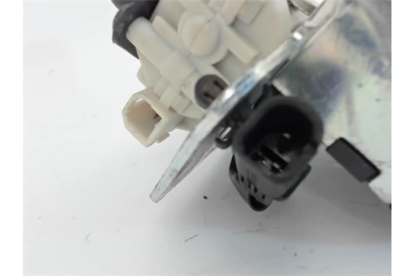 Recambio de cerradura porton para fiat stilo (192) 1.9 jtd (192_xe1a) referencia OEM IAM 51753956  