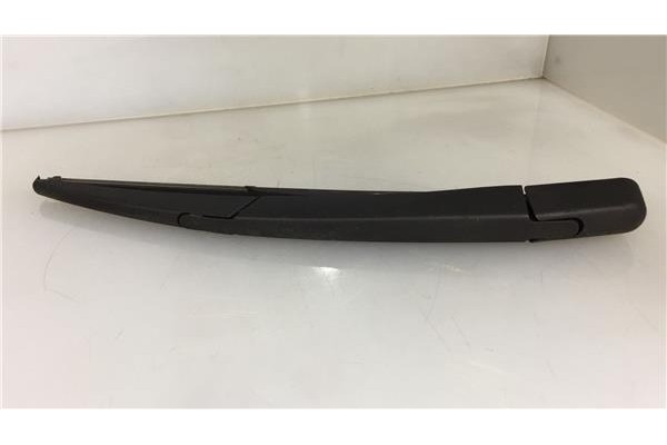 Recambio de brazo limpiaparabrisas trasero para citroen c2 1.4 referencia OEM IAM 964562957700  