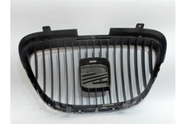 Recambio de rejilla capo para seat altea xl (5p5) 1.9 tdi referencia OEM IAM 5P0853654  