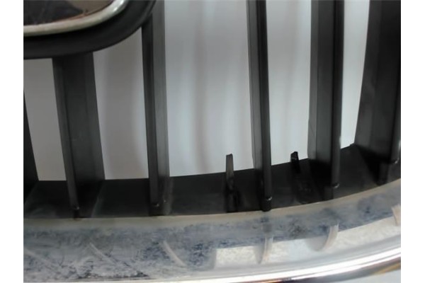 Recambio de rejilla capo para seat altea xl (5p5) 1.9 tdi referencia OEM IAM 5P0853654  