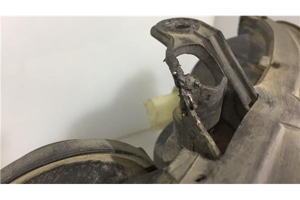 Recambio de faro delantero izquierdo para opel vectra b berlina 2.0 básico (1999) referencia OEM IAM 0915264664 0301179271 