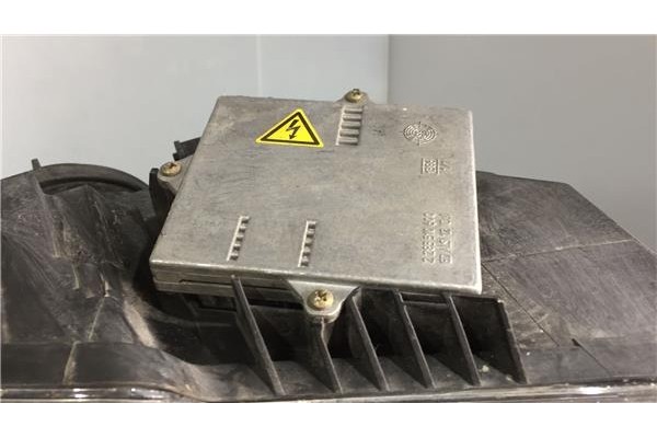 Recambio de faro delantero izquierdo para opel vectra b berlina 2.0 básico (1999) referencia OEM IAM 0915264664 0301179271 
