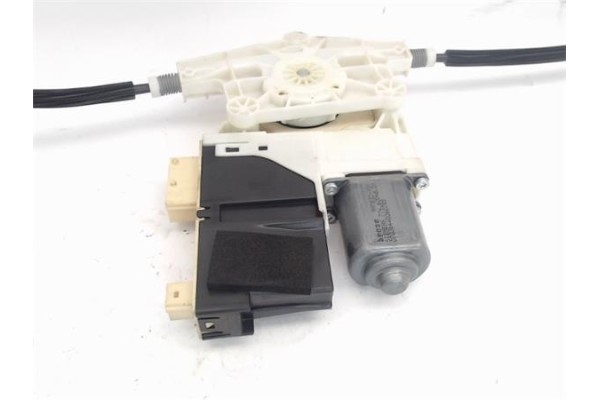 Recambio de mecanismo elevalunas delantero izquierdo para citroen c4 berlina 1.4 16v referencia OEM IAM 9221V1  