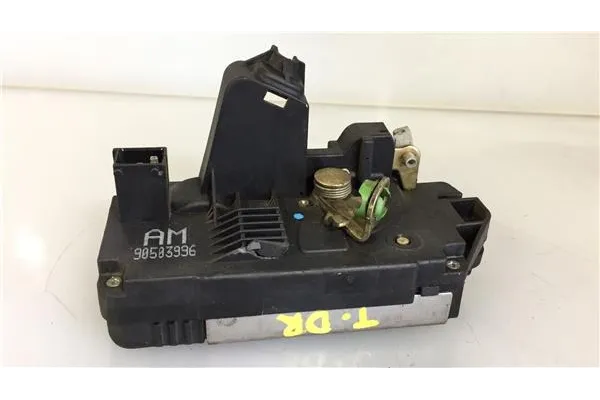 Recambio de cierre electromagnetico trasero derecho para opel vectra b berlina 2.0 básico (1999) referencia OEM IAM 90503996  