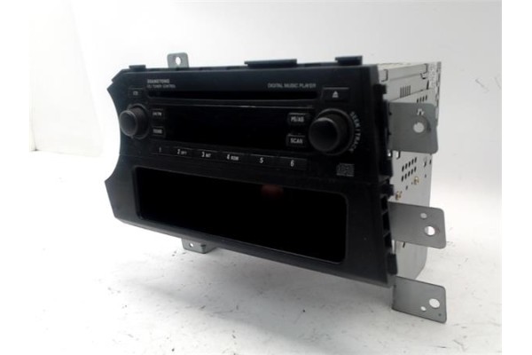 Recambio de radio / cd para ssangyong actyon 2.0 200 xdi referencia OEM IAM 8910009101HCH MCD6000CE2 