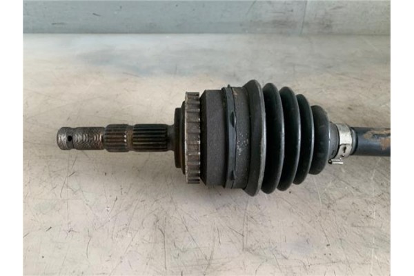 Recambio de palier delantero izquierdo para opel meriva 1.3 cdti referencia OEM IAM 374513  