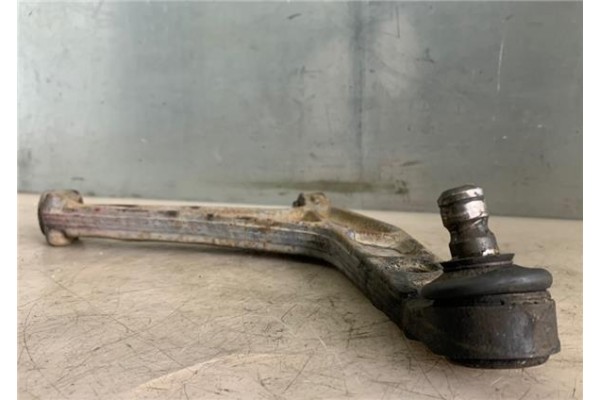 Recambio de brazo inferior delantero derecho para peugeot 205 berlina 1.9 gti referencia OEM IAM 352137 24AA 
