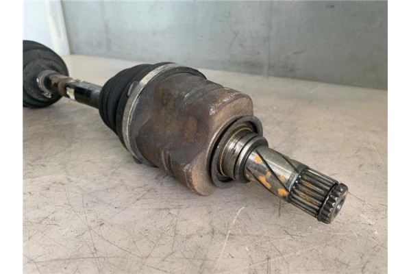 Recambio de palier delantero izquierdo para opel meriva 1.3 cdti referencia OEM IAM 374513  