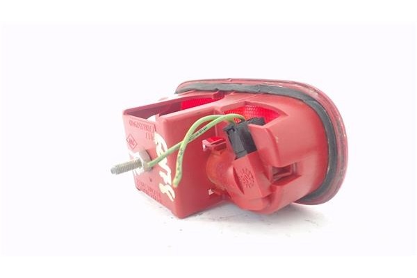 Recambio de luz central de freno para fiat scudo furgón (220l) 2.0 jtd referencia OEM IAM 7700352940  