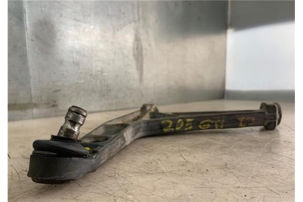 Recambio de brazo inferior delantero izquierdo para peugeot 205 berlina 1.9 gti referencia OEM IAM 352054  
