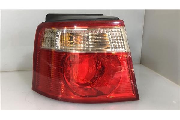 Recambio de piloto trasero izquierdo para kia carens (rs) 2.0 crdi referencia OEM IAM K2JB51160A  