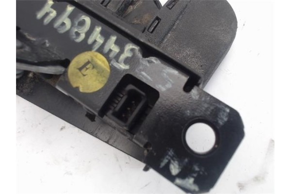 Recambio de cerradura puerta trasero derecha para volkswagen caddy (2k) 1.9 kombi referencia OEM IAM 3B1837016BR 100020010 3B183