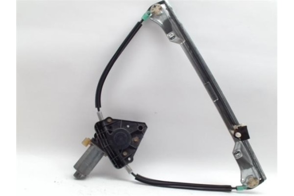 Recambio de mecanismo elevalunas delantero izquierdo para renault clio ii (xbo) 1.4 75cv referencia OEM IAM 77008422  
