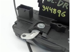 Recambio de cierre electromagnetico delantero derecho para opel vivaro 1.9 dti referencia OEM IAM 8200042171 91166234 