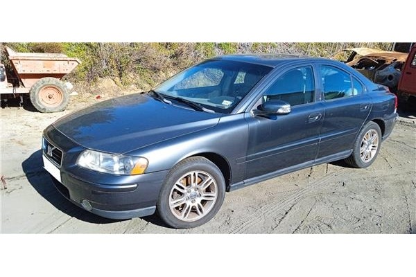 volvo s60 berlina del año 2008