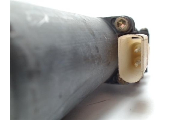 Recambio de mecanismo elevalunas delantero derecho para ford fiesta iv (ja_, jb_) 1.25 i 16v referencia OEM IAM 1079233 01308216