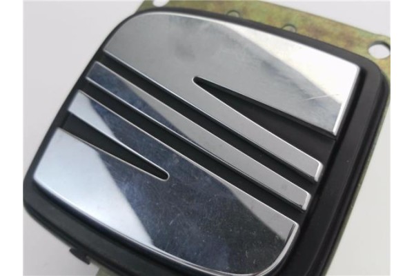 Recambio de maneta exterior porton para seat cordoba berlina (6l2) 1.9 tdi referencia OEM IAM 1M5862159C 1M0959781A 