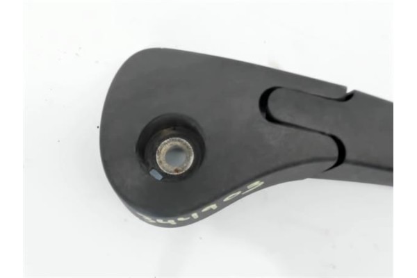 Recambio de brazo limpiaparabrisas trasero para renault scenic ii (jm) referencia OEM IAM 8200134002  