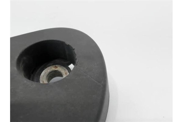 Recambio de brazo limpiaparabrisas trasero para renault scenic ii (jm) referencia OEM IAM 8200134002  
