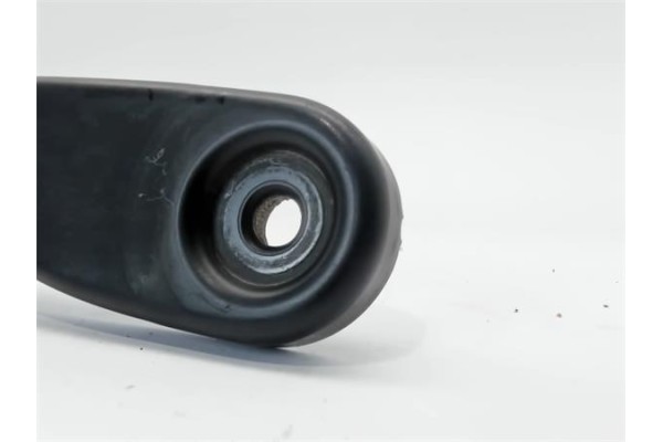 Recambio de brazo limpiaparabrisas delantero derecho para volvo c30 2.0 d referencia OEM IAM 31253997  