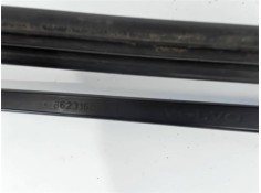 Recambio de brazo limpiaparabrisas delantero derecho para volvo c30 2.0 d referencia OEM IAM 31253997  