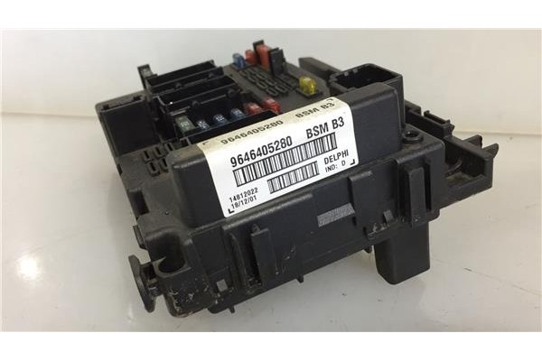 Recambio de caja fusibles/rele para citroen xsara berlina 1.6 16v referencia OEM IAM 9646405280 14812022 