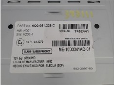 Recambio de radio / cd para volkswagen polo v (6r1) 1.2 sport referencia OEM IAM 6Q0051228C  