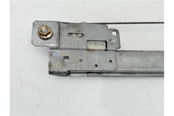 Recambio de mecanismo elevalunas delantero derecho para opel vivaro 1.9 dti referencia OEM IAM 4408555 W1035 7700311821 , RENAUL