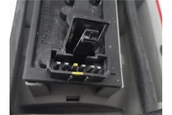 Recambio de piloto trasero izquierdo para fiat scudo furgón (220l) 2.0 jtd referencia OEM IAM 9790384780  