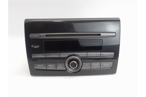 Recambio de radio / cd para fiat bravo (182) 1.2 16v 80 trofeo referencia OEM IAM 735451942  