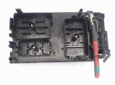 Recambio de caja fusibles/rele para opel astra j 1.7 cdti referencia OEM IAM c11000053  
