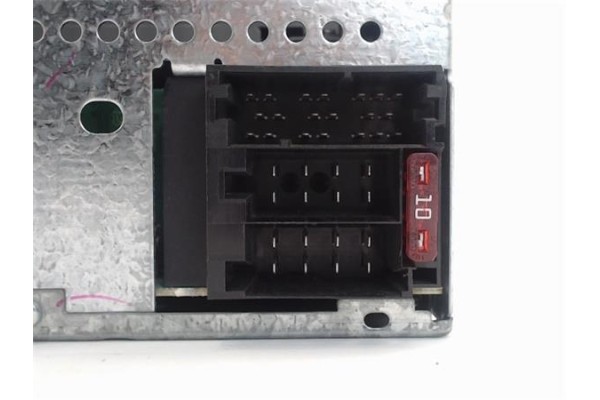 Recambio de radio / cd para fiat bravo (182) 1.2 16v 80 trofeo referencia OEM IAM 735451942  