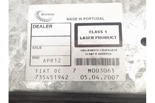 Recambio de radio / cd para fiat bravo (182) 1.2 16v 80 trofeo referencia OEM IAM 735451942  