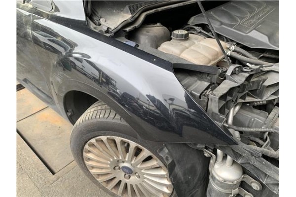 Recambio de aleta delantero derecha para ford focus ii (da_) 2.0 tdci referencia OEM IAM 1521596  